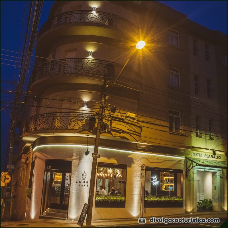 Indicamos Planalto Select Hotel em Ponta Grossa pela localização, conforto, atendimento e café da manhã